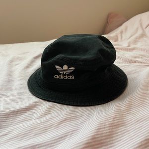 Adidas Bucket Hat